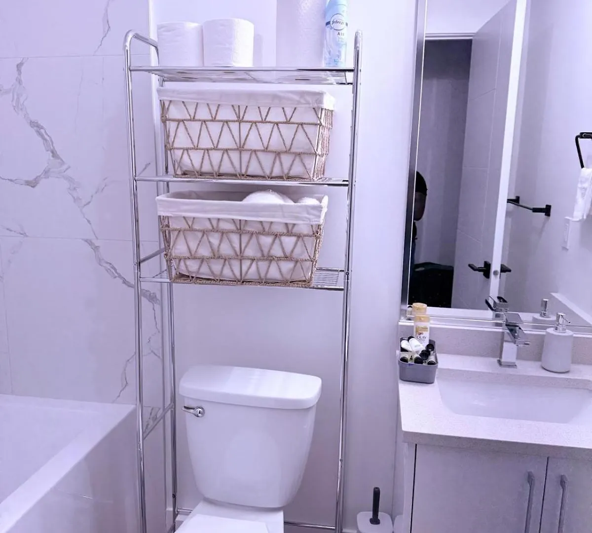 Appartement Amazing 2-Bedroom House With Wifi In Edmonton