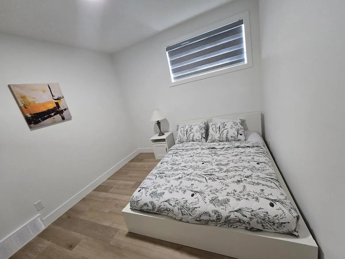 Amazing 2-Bedroom House With Wifi In Edmonton Appartement
