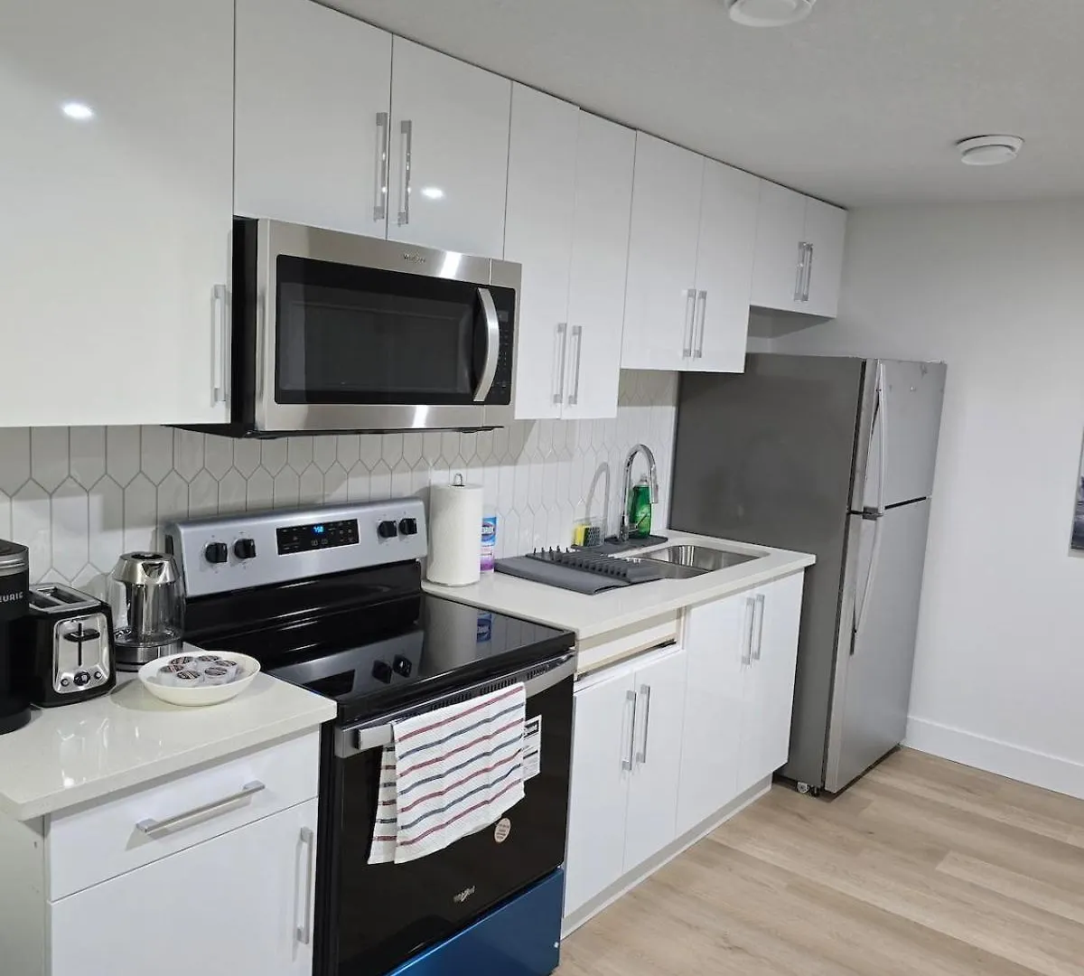 Amazing 2-Bedroom House With Wifi In Edmonton 0*,  Canada